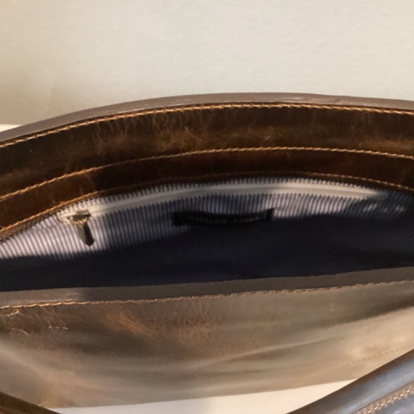 BROWN LEATHER PURSE - Picture 11 of 15